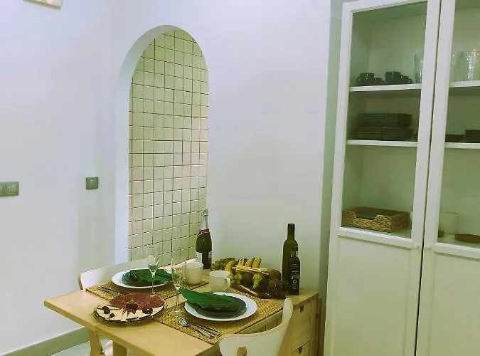 Sage Palm By Namaste Elite Málaga